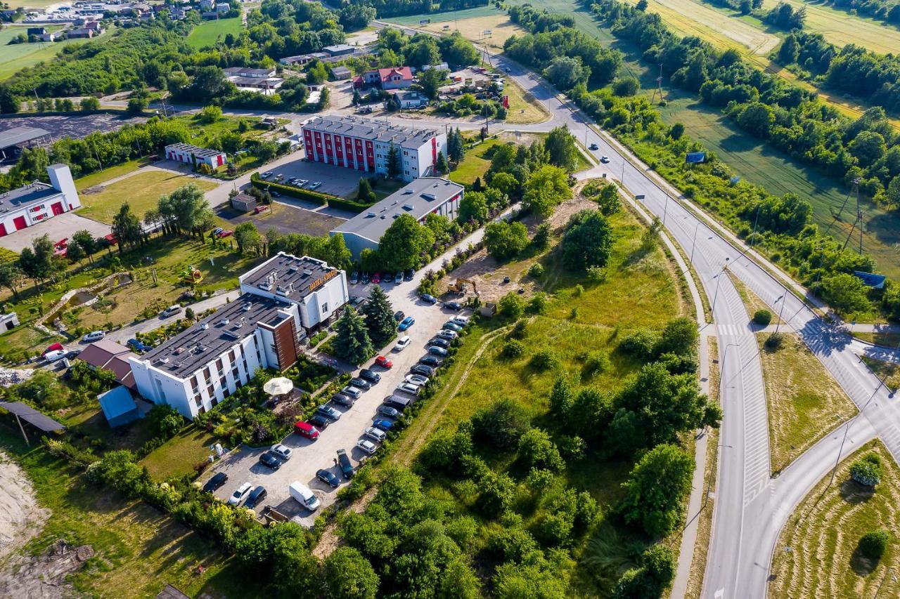 Bed and Breakfast Kmicic Красник Экстерьер фото